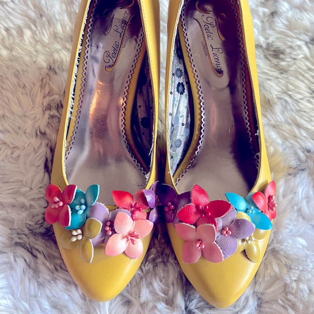 Poetic License Yellow Floral Heels